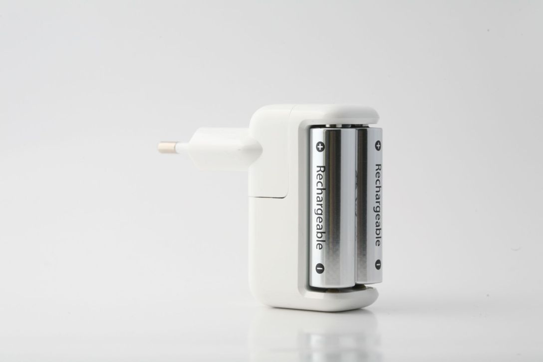 Rechargeable AAs